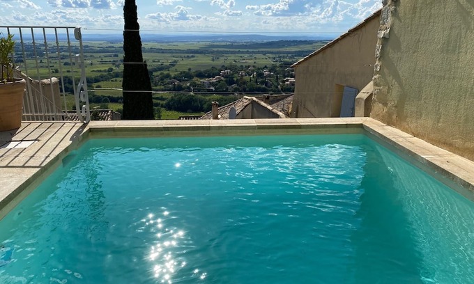 Seguret House | Maison D'hôtes en Provence Dans un Village Pittoresque