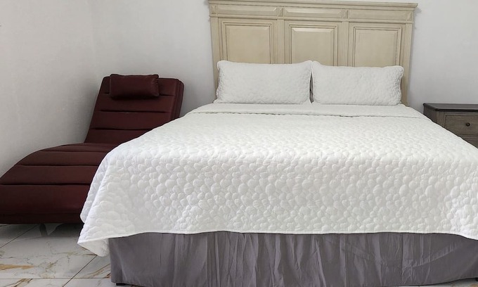 Aguadilla House | Safe Family Environment, beautiful beaches 15- 20 miles away