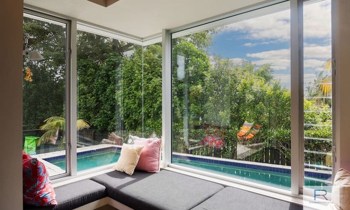 Westmere House | Westmere Poolside Retreat (by Furnished Rentals)