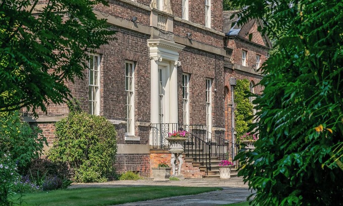 Sutton on the Forest Cottage | CHAUFFEURS COTTAGE, pet friendly, with open fire in Huby