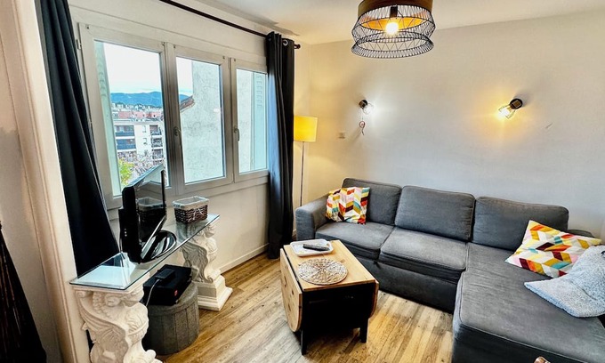 4th Arrondissement Apartment | Charming Cocoon Urban rooftop view