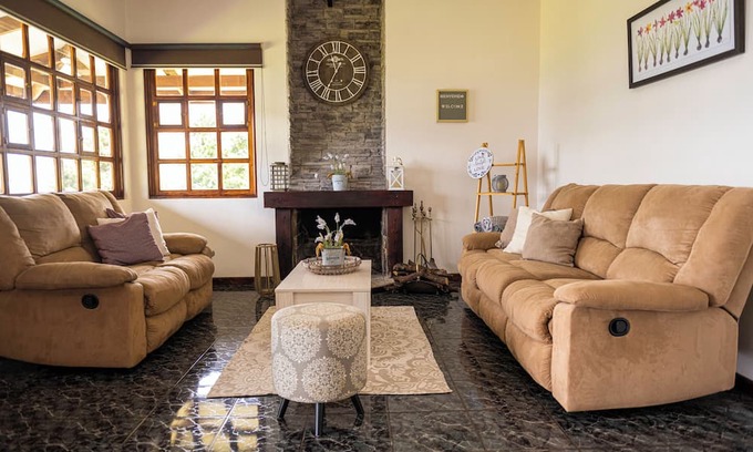 Roble Cottage | Serene Retreat with Scenic Views and Cozy Fireplace