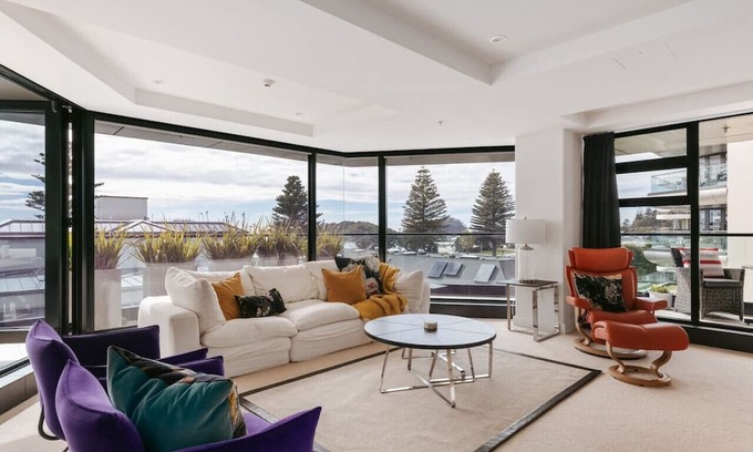 Mount Maunganui Apartment | Elegant 3 Bedroom Apartment with Heated Pool & Ocean Views