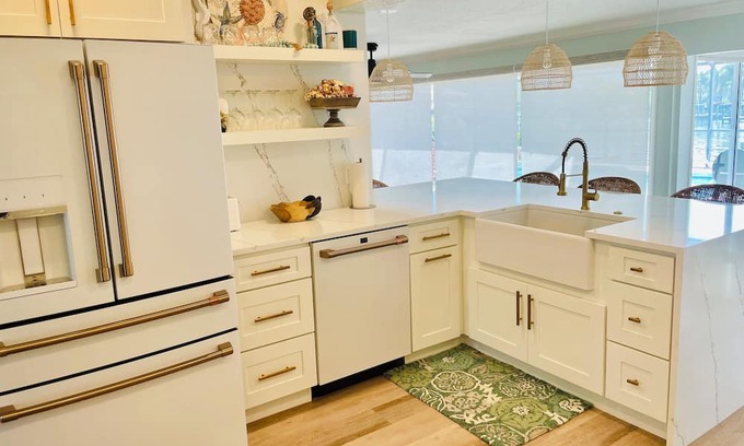 Bay Colony House | Pet-Friendly Home on Scenic Saltwater Canal - Terra Ceia Bay