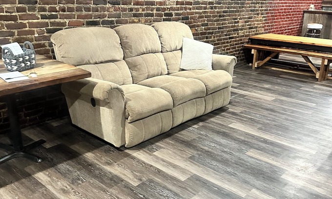 Marion Apartment | Cozy Rooftop Apartment with Family-Friendly Amenities