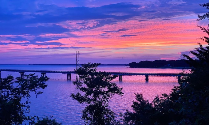 White Stone House | Scenic Retreat on the Northern Neck with Private Beach Access
