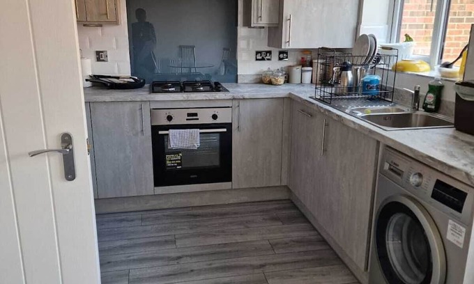 Offerton House | Prime Location Hotel in New Development Area of Denton