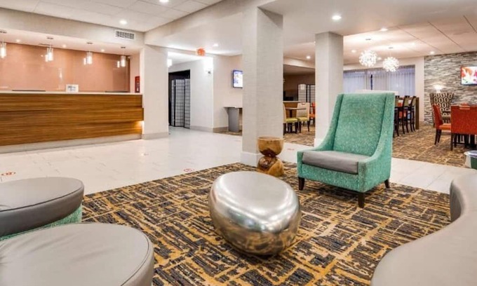 Fishers House | Unwind in Comfort with Whirlpool & Free Breakfast Suite