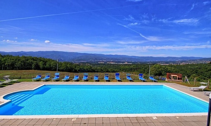 Bibbiena House | Inviting Casentino Farm: A Pet-Friendly Vacation Retreat