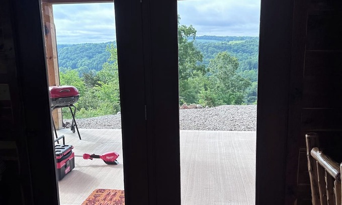 Cotter Cabin | Riverview Cabin: Family-Friendly Retreat in Trout Capital