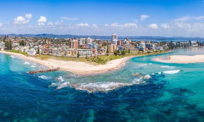 Forresters Beach House | Oceanfront Getaway at Beachside Bliss - Forresters Beach