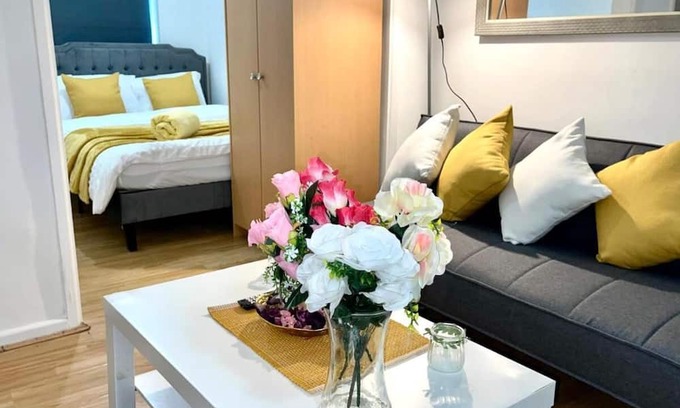 Stevenage Apartment | Discover Stevenage Studios: Superior Suite Awaits You