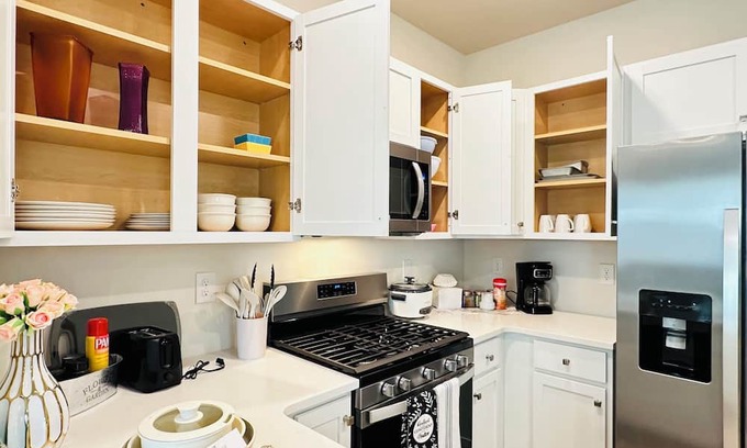Absecon House | Cozy 3BD Home with Spa, Hot Tub & Pet-Friendly Options