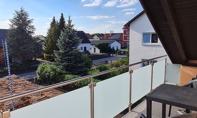 Steinberg am See Apartment | Großzügige Ferienwohnung in Steinberg am See