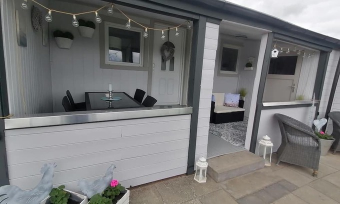 Landkern House | Cozy Vacation Home in Landkern for 4 Guests