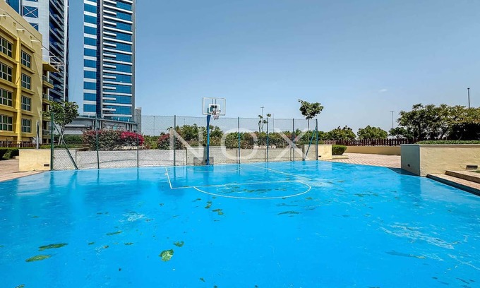 The Greens Apartment | Renovated 1-Bedroom Al Alka 1 in The Greens - NOX Stay