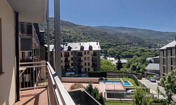 Sort Apartment | Cozy 2-Bedroom Apartment with Balcony & Pool Access