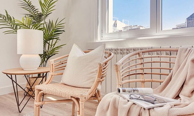 La Coruna Apartment | Experience Comfort at Main Street Deluxe Apartment