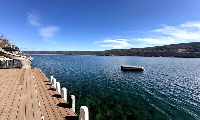Hammondsport House | Relax at The Dockaholic on Keuka Lake with Family Amenities