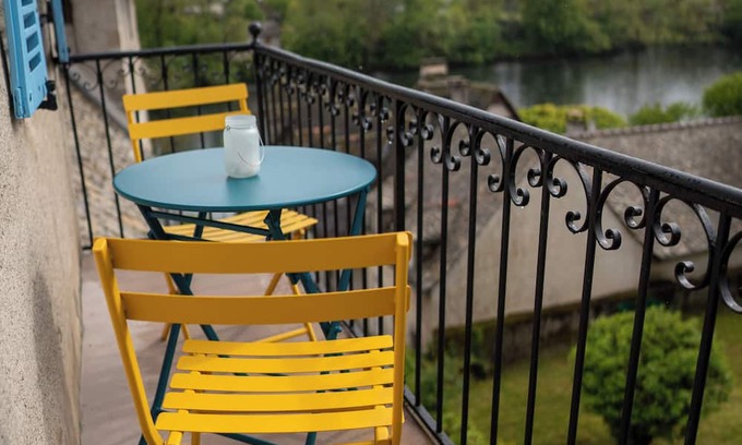 Argentat Apartment | Cozy Apartment with Gorgeous Dordogne Views for Families