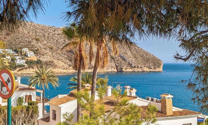 Paichi Apartment | Private Pool Apartment for 6 with Oceanfront Views