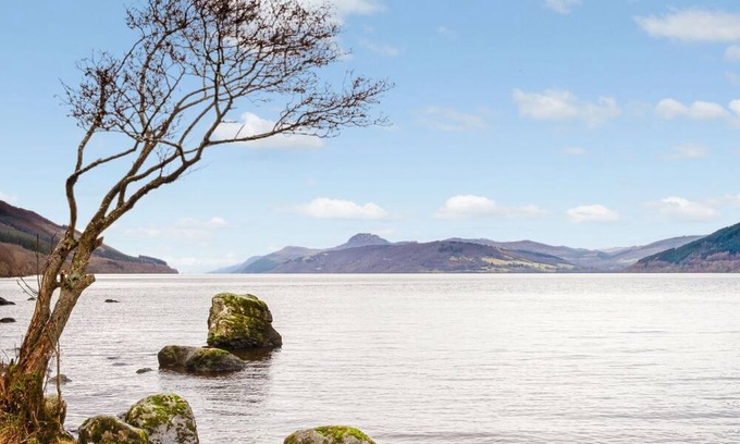 Glen Urquhart Apartment | Cozy Apartment for Two with Lake View and Patio Access
