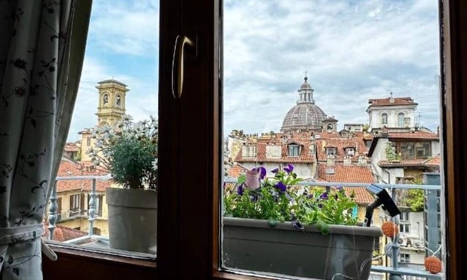 Turin Apartment | Loft Centro Storico Tommaso