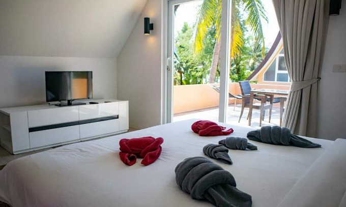 Klong Son House | Lagoon Double Room at Blue Heaven Bay Resort Koh Chang