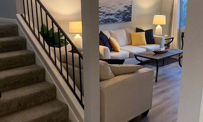 Tanglewood House | Quiet 3 BR townhome near downtown St.Pete and beaches. Loaded with Amenities.