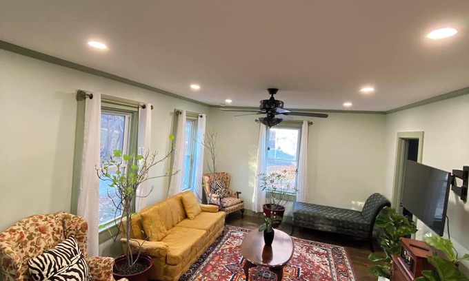 Springfield House | Newly Renovated House Near Okemo Mountain Resort