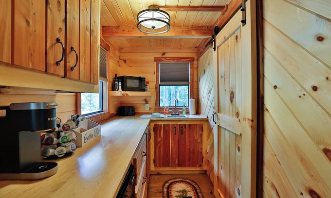 Eldred Cabin | Private Lake Cabin with Kayaks & Outdoor Adventures
