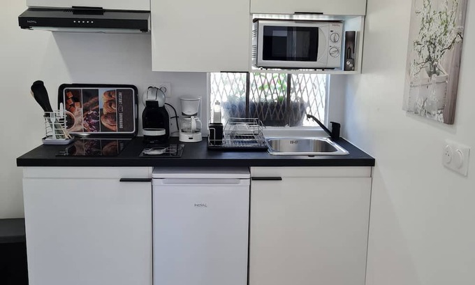 Chaumont-en-Vexin Apartment | Comfortable Apartment with Parental Suite for Your Getaway