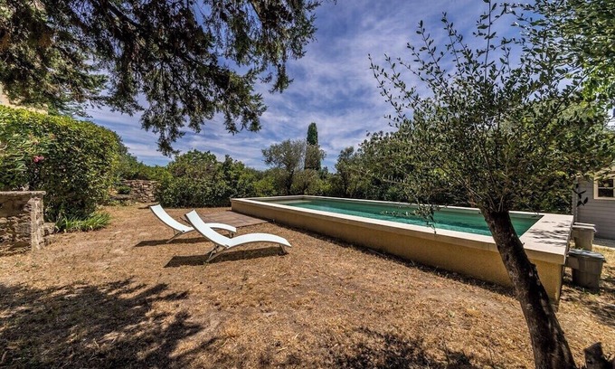 Sauveterre House | Enchanting Provençal Villa with Pool in Sauveterre