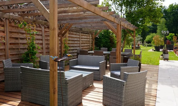 Gauriaguet House | Discover Chambre d'Hôtes Ambre: Family-Friendly Retreat