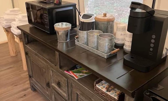 Compton RV Rental | Welcoming The Sunrise - Pet Friendly Getaway Awaits You