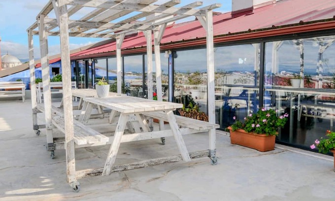 Urla Apartment | Relaxing Flat with Balcony in Prime Urla Complex