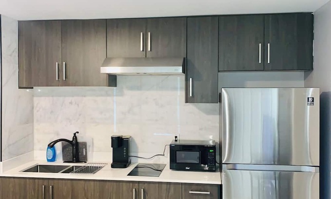 Saanich West Apartment | Inviting Bachelor Suite with Kitchen & Free Parking Options