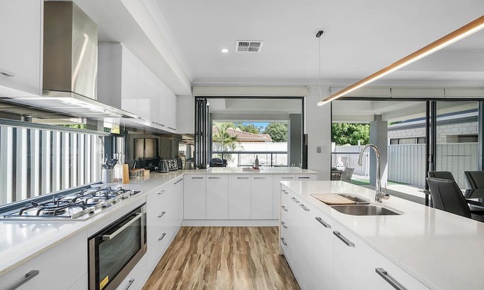 Rivervale House | Modern Oasis with Private Pool Near Airport and Optus