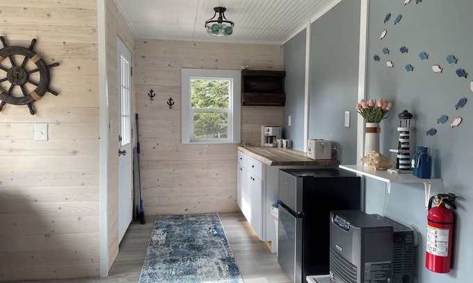 Diamond Ridge Cabin | Experience Horse Riding on the Beach in Homer Cabin