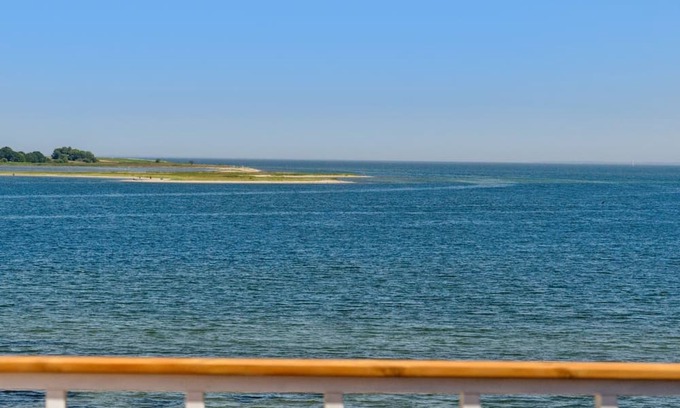 Boeslum House | Cozy Oceanfront Retreat "Lorenz" Just 10m from the Sea