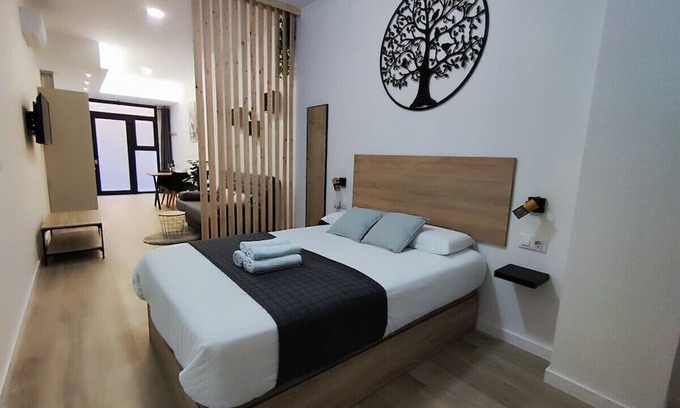 Nou Moles Apartment | Comfortable Apartment by Turia River near Valencia Center