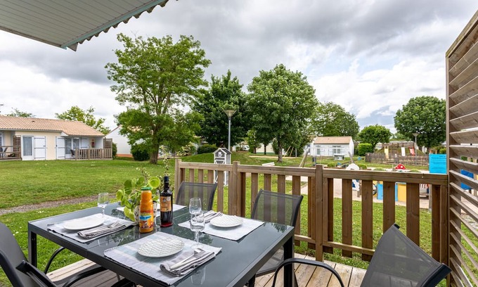 Mache House | Relaxing Holiday Home with Pool and Private Terrace