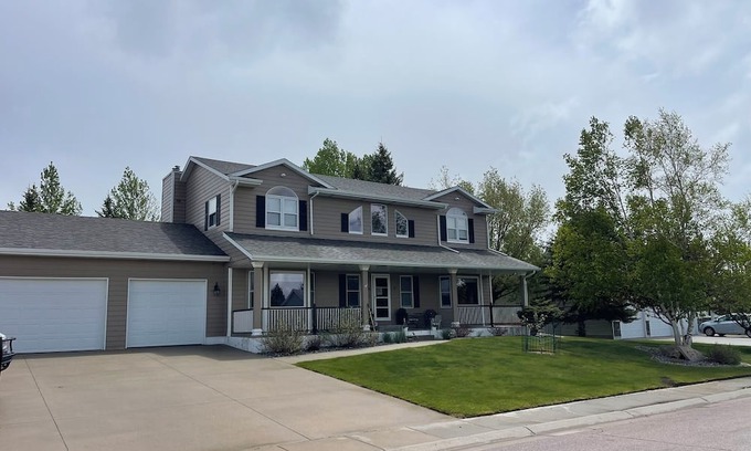Gillette House | Experience the Camporee in Style with Family-Friendly Amenities