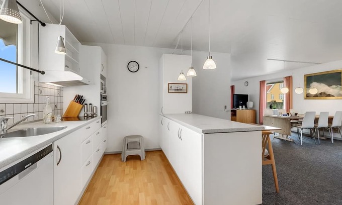 Trans House | Serene Oceanfront Retreat "Mads" Just Steps from the Sea