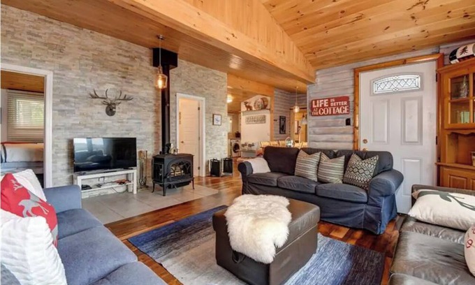 Selwyn Cottage | Inviting Waterfront Cottage with Fireplace in Kawartha Lakes