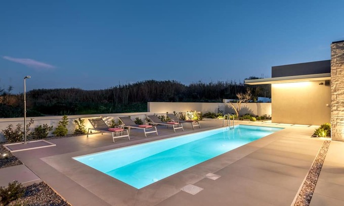 Pyrgos Psilonerou Villa | Relax at Villa 'Deux Olives' with Oceanfront Pool & Wi-Fi