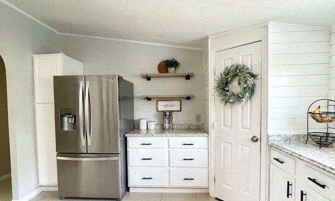 Norman Park House | Relax at East Gate Getaway with Spa & Family Amenities