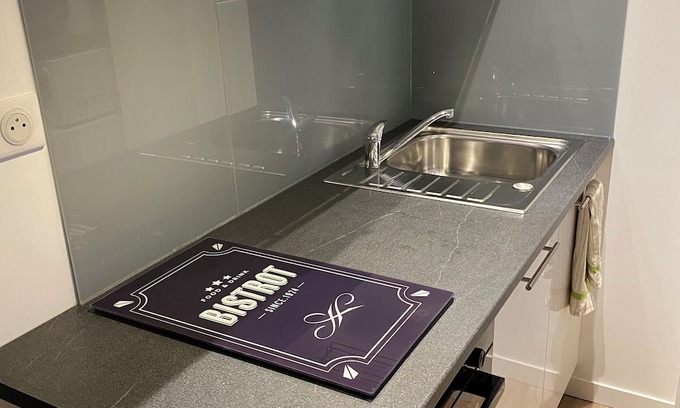 Arbonne Apartment | Family-Friendly Retreat with Hot Tub at Vrbo Property