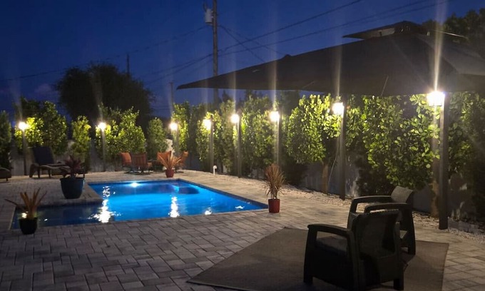 Diplomat House | Family-Friendly Hotel with Pool and Volleyball Court