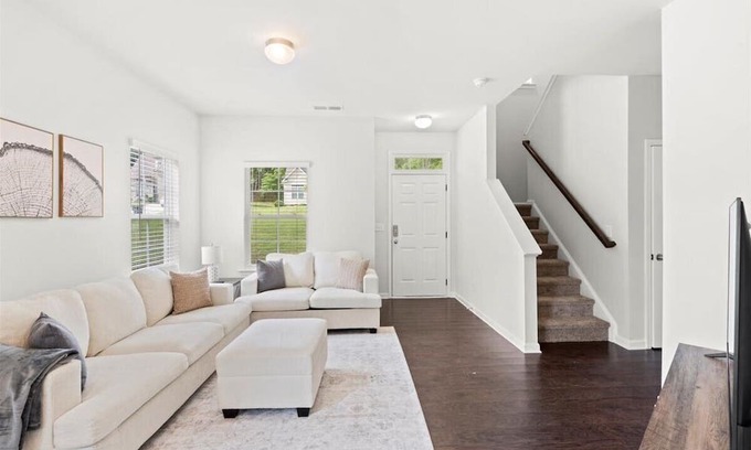 South Salisbury House | Pet-Friendly 4 Bedroom Oasis in Salisbury Awaits You!